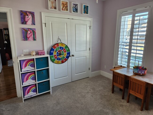 Building Photo - 5855 Vlg Rdg Wy