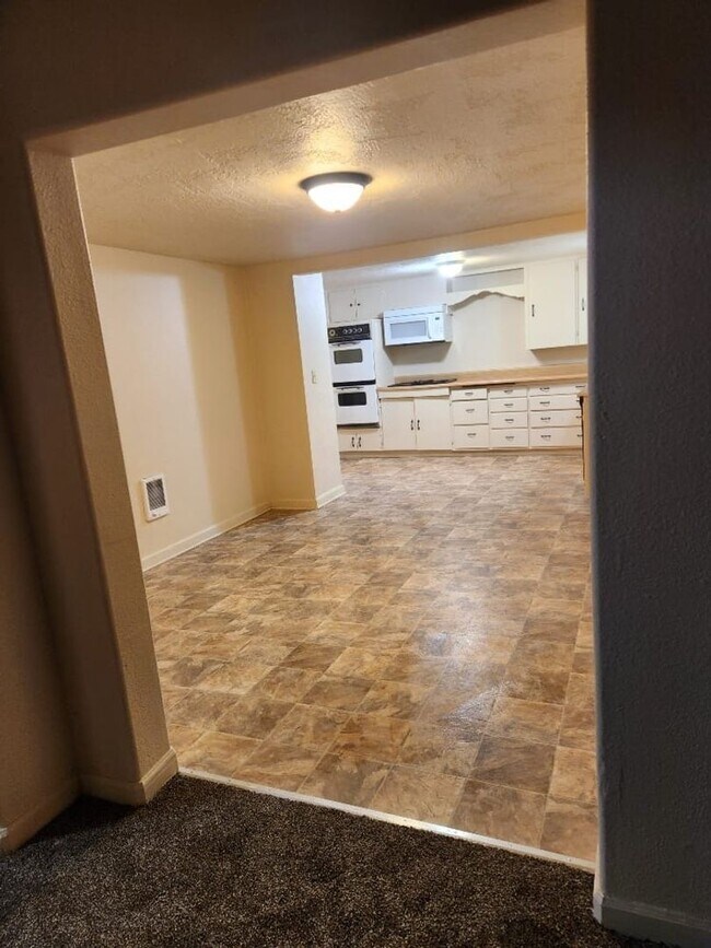 Building Photo - 3-Bedroom 1 1/2-Bathroom home in Creswell