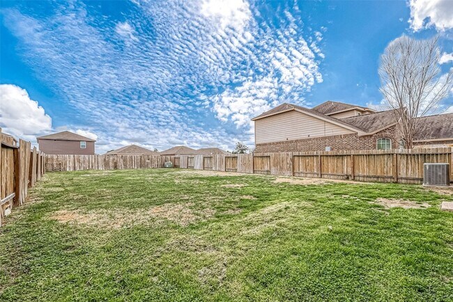 Building Photo - 20630 Stout Dr