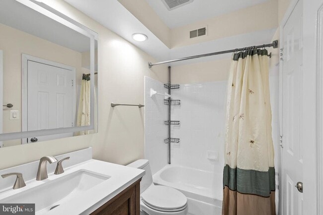 Building Photo - 7006 Ellingham Cir