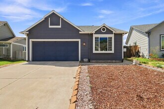 Building Photo - $2,145.95 - 3-bed, 2-bath located in Colorado Springs with a Washer and Dryer.