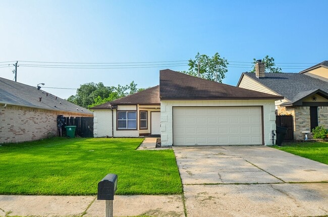 Building Photo - Beautiful spacious home available for rent !