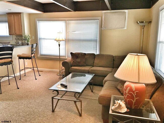 Building Photo - 316 N Vendome Ave