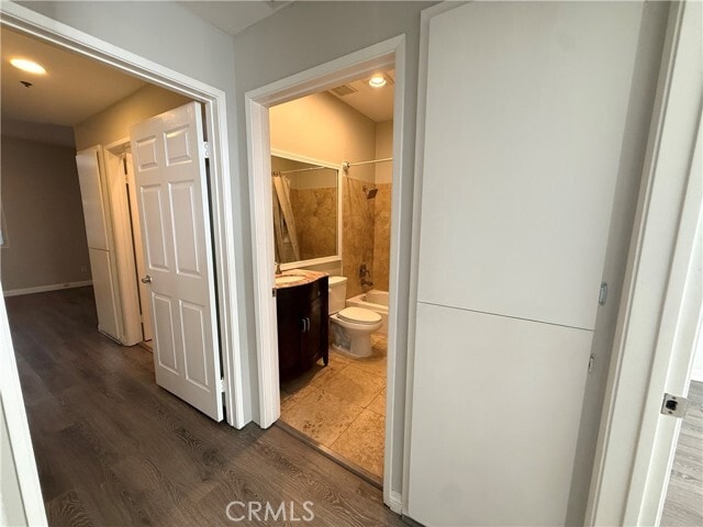 Building Photo - 1450 N Vista St