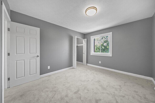 Building Photo - 3654 Arnelle Rd