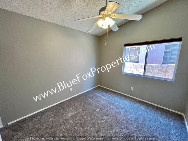 Building Photo - 3030 W Sawmill Spring Trail