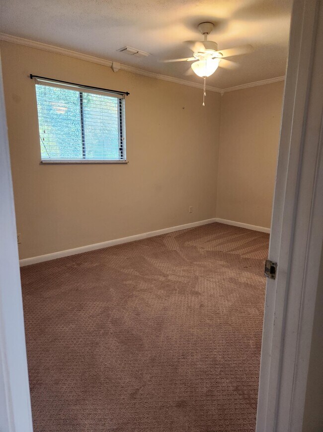 Building Photo - 143 Cherrywood Villa