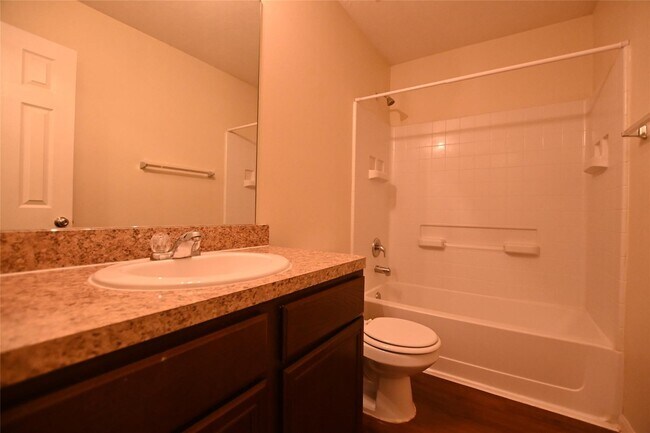 Building Photo - 15431 Bammel Oaks Ct