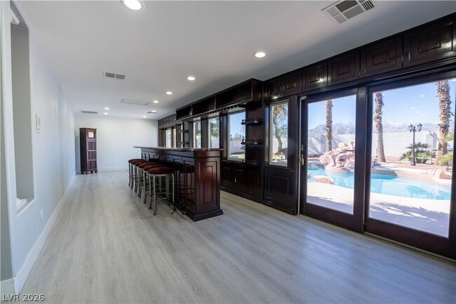 Building Photo - 4875 Impressario Ct