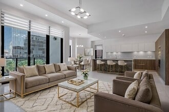 Building Photo - 275 Giralda Ave