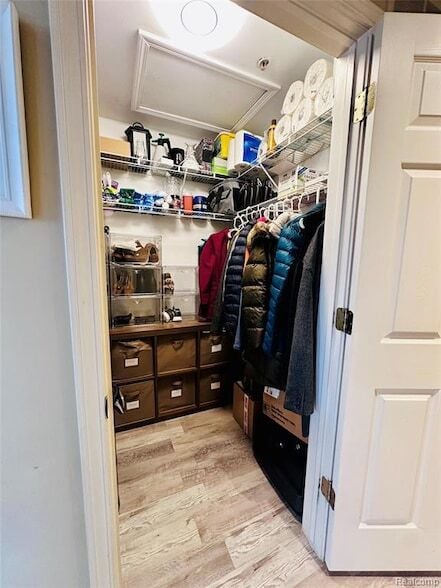 Building Photo - 28122 Carlton Way Dr