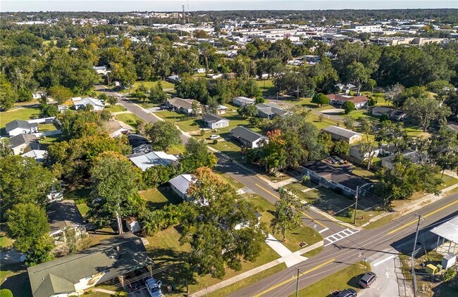 Building Photo - 519 SW 19th Ave