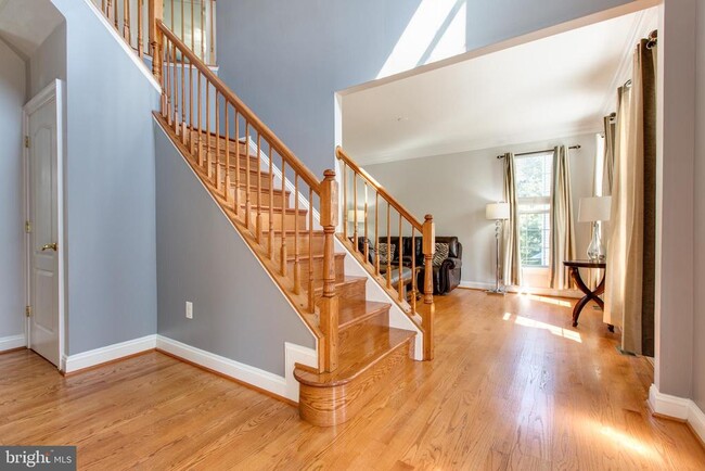 Building Photo - 2191 Oak Forest Dr