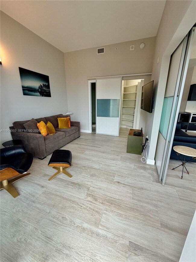 Building Photo - 45 SW 9th St