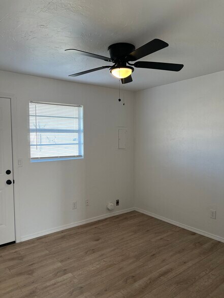 Bedroom - 615 S 6th St