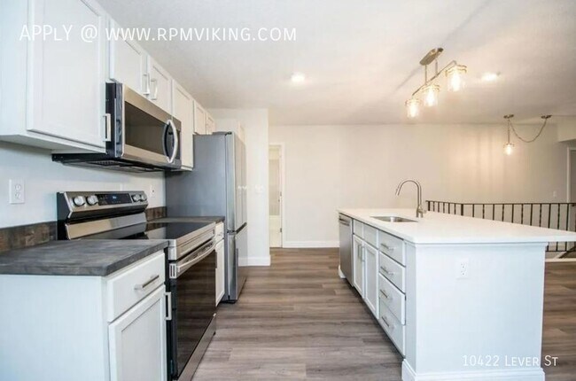 Building Photo - 3br 2ba 1cg ~ Security Deposit Free Altern...