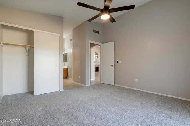 Building Photo - 4402 E Creosote Dr