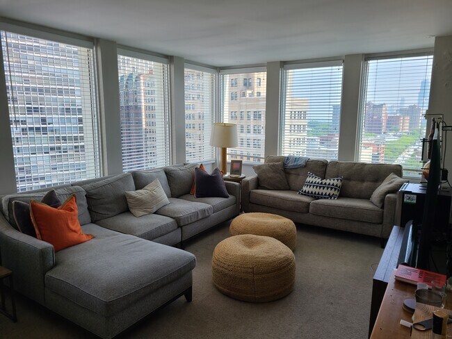 Living Room 2 - 444 W Fullerton Pky