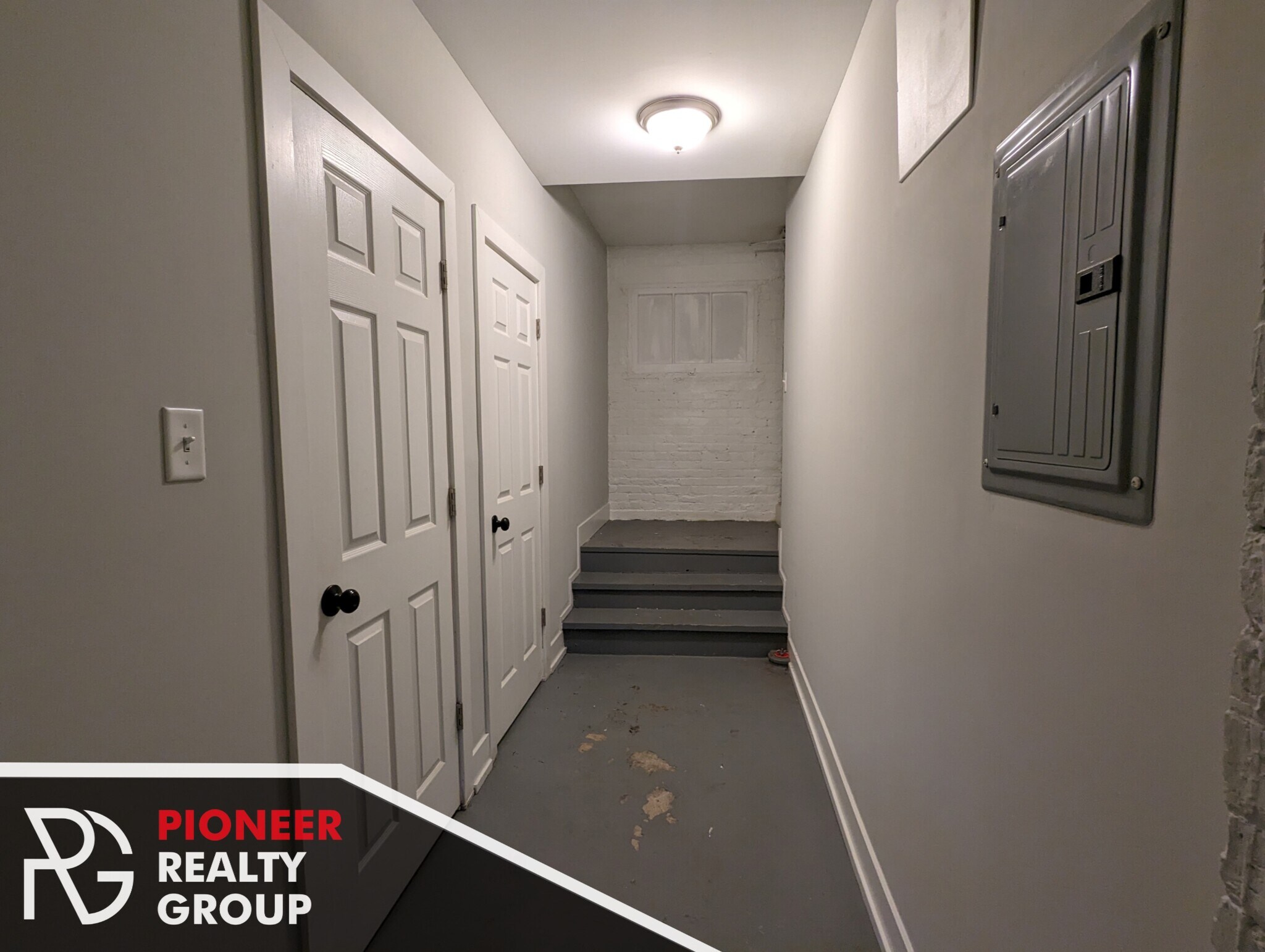 Building Photo - 2846 N Mildred Ave