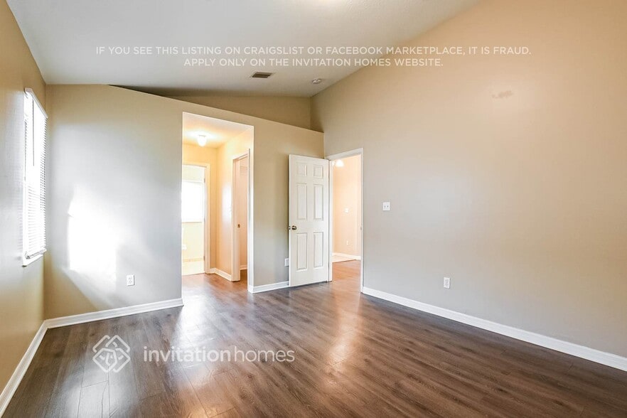 Building Photo - 936 Forest Hill Dr