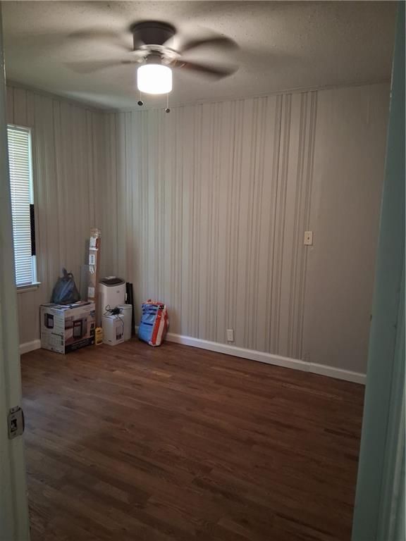 Building Photo - 2078 E Lilac Ln