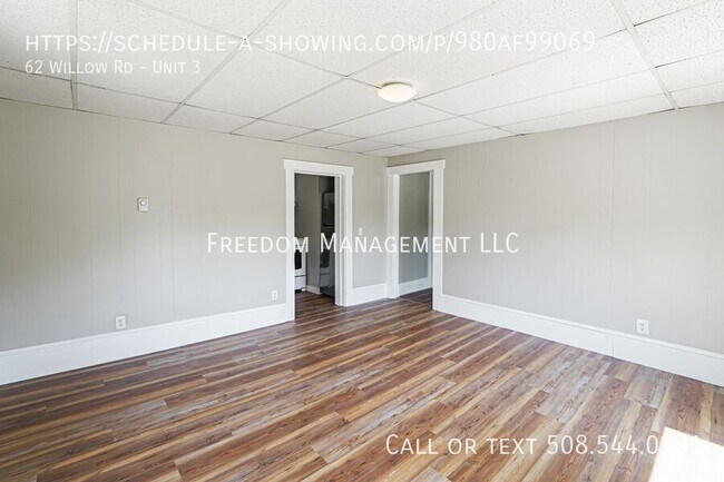 Building Photo - 62 Willow Rd