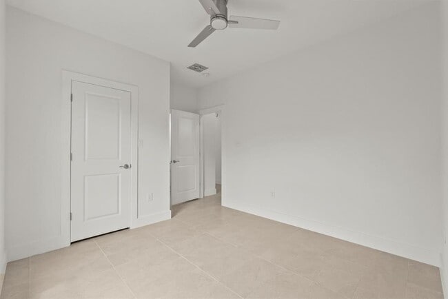 Building Photo - 510 2nd St