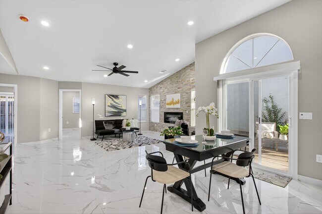 Building Photo - Bright & Spacious 3 Bed, 2 Bath Home – Must See!