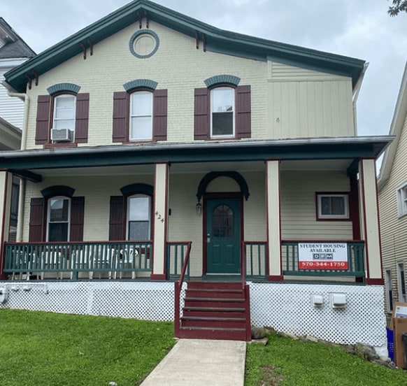 Building Photo - 424 Monroe Ave