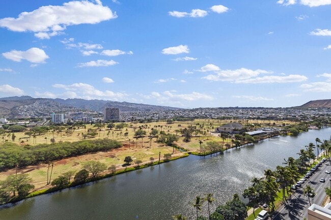 Building Photo - Furnished 18th-floor studio at Ala Wai Tow...
