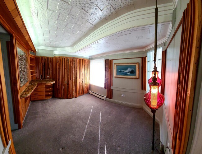 Building Photo - 699 N 600 E