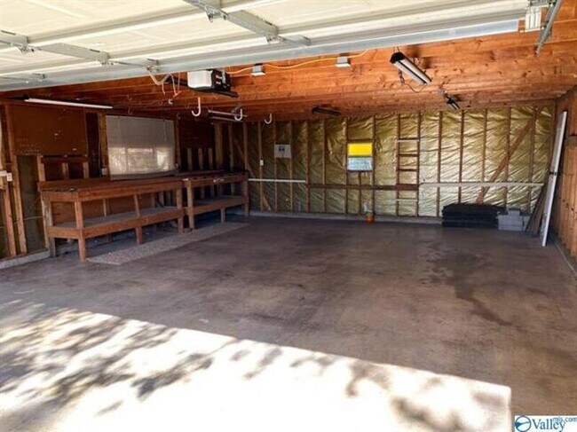 Building Photo - 206 Westchester Ave SW