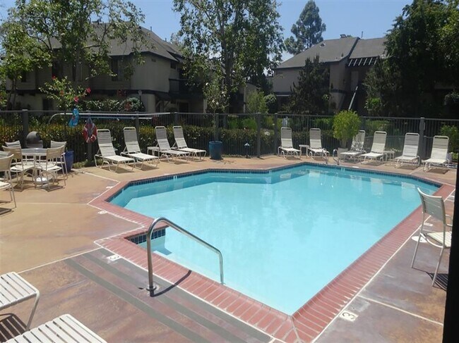 Building Photo - CARMEL VALLEY - The Lakes at Del Mar - Nic...