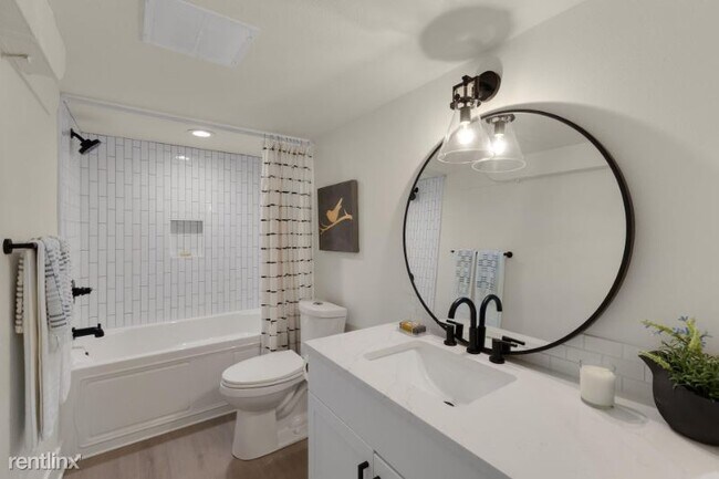 Building Photo - 2 br, 1 bath House - 3415 NE 41st Ave C Un...