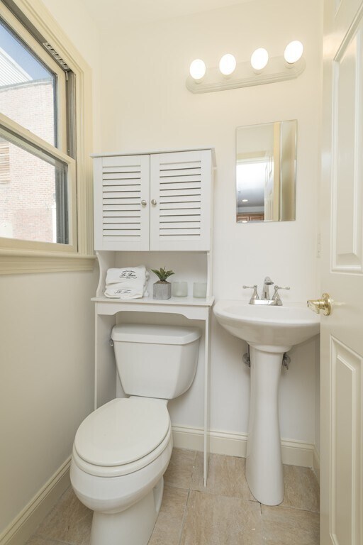 Building Photo - 40 Eutaw St