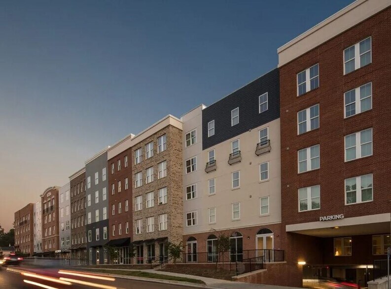 Excellent Location to Campus - 514 Jackson Ave E