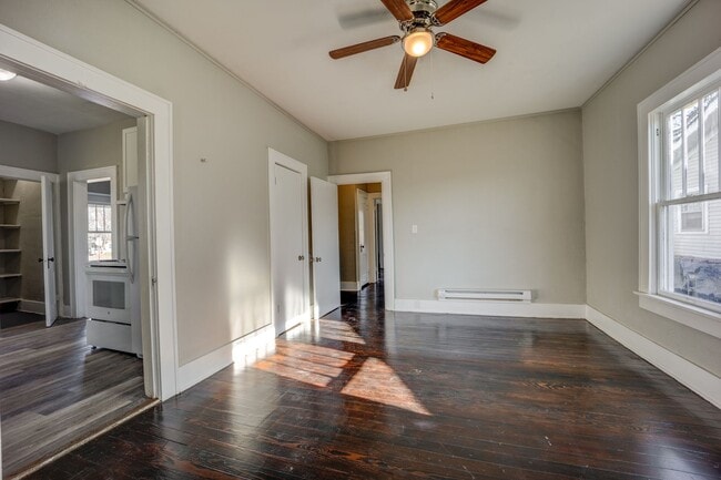 Building Photo - 419 N 23rd St