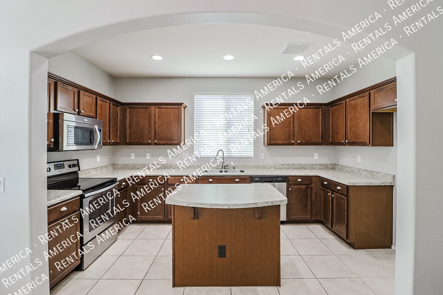 Building Photo - 17746 W Banff Ln