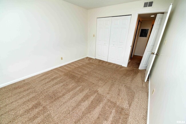 Building Photo - 5734 Autumn Ridge Ct