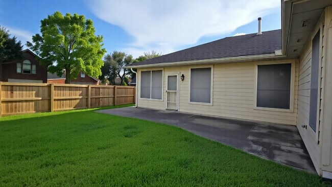 Building Photo - 12723 Orchard Summit Dr