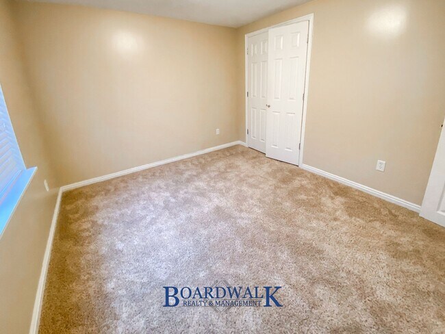 Building Photo - Stunning Draper Home with Finished Basement & Backyard Retreat