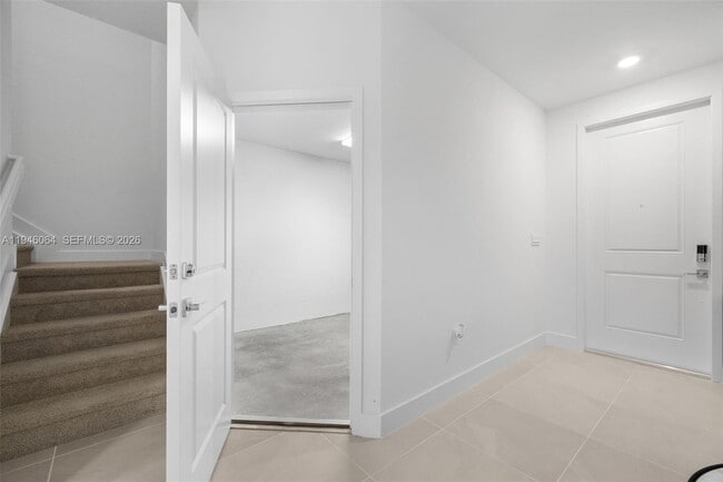 Building Photo - 131 SW 171st Terrace