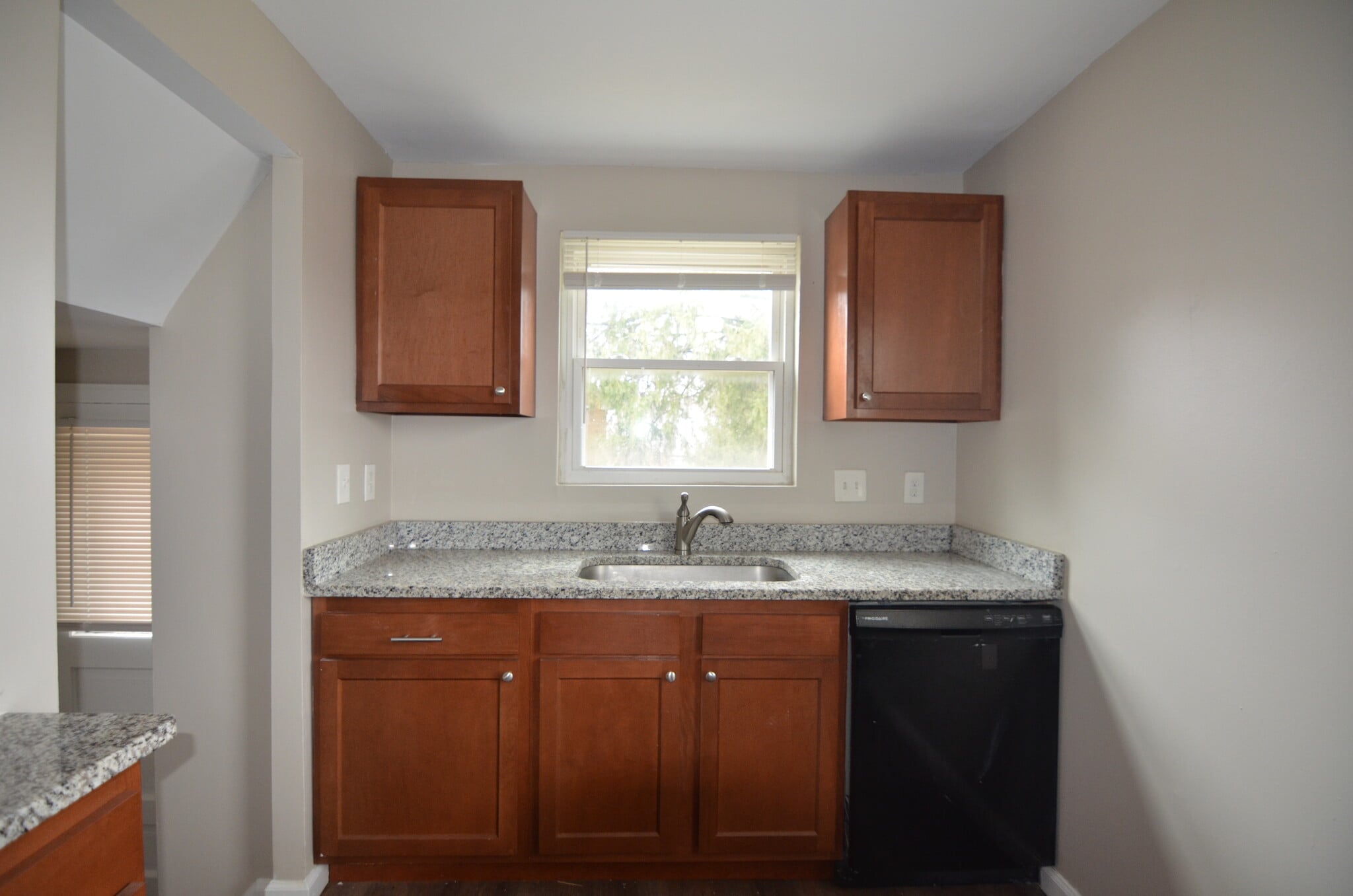 Building Photo - 7841 Matson Ct