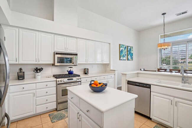 Building Photo - 55285 Laurel Valley