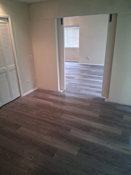 Guest Bedroom/Den looking to Living Room - 149 Club House Blvd