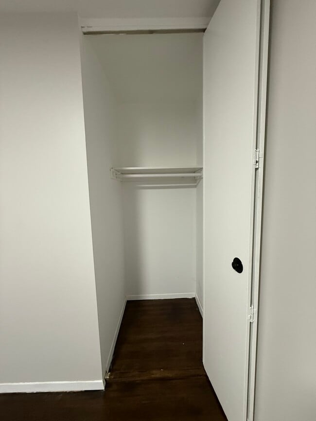 Building Photo - 440 Tall Oak Ln