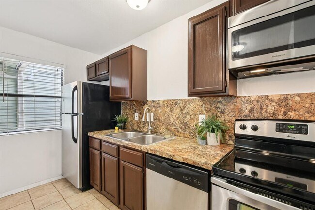 Building Photo - 4405 Avenue A
