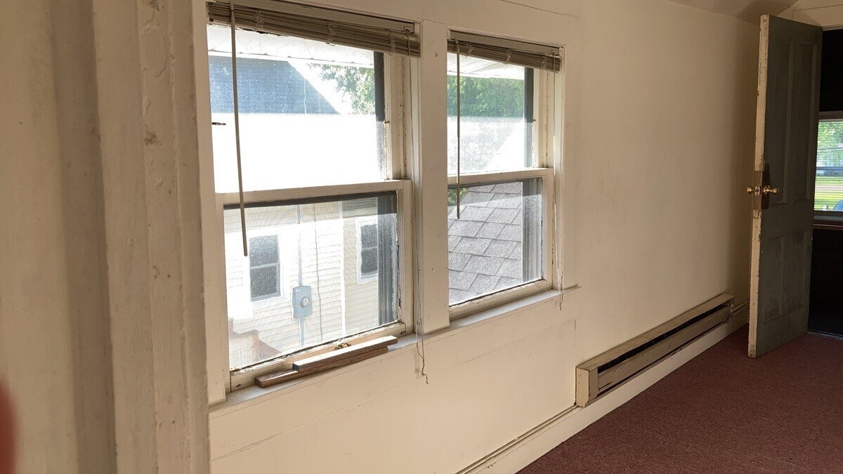 Building Photo - 614 Water St