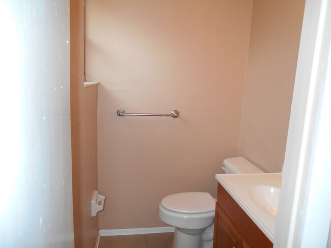 Building Photo - North Lakeland Rental!