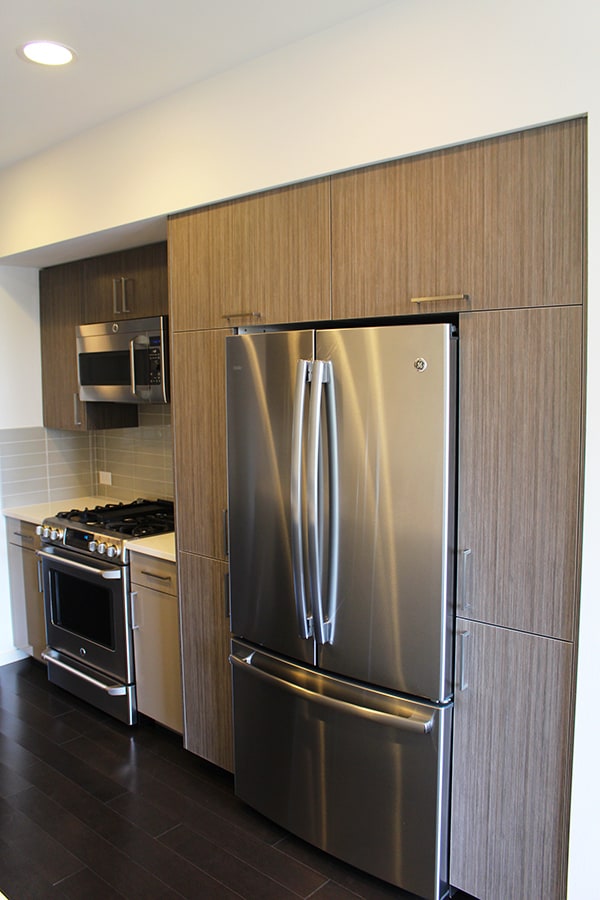 Building Photo - CROWN HILL TOWNHOME W HIGH END FINISHES & ...